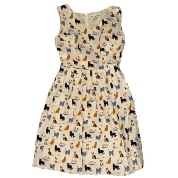 sm wardrobe | Cat Multibreed Print V-Neckline Dress - Picture 2 of 4